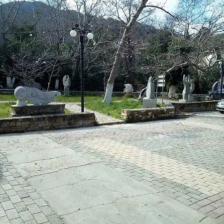 Fontana *
